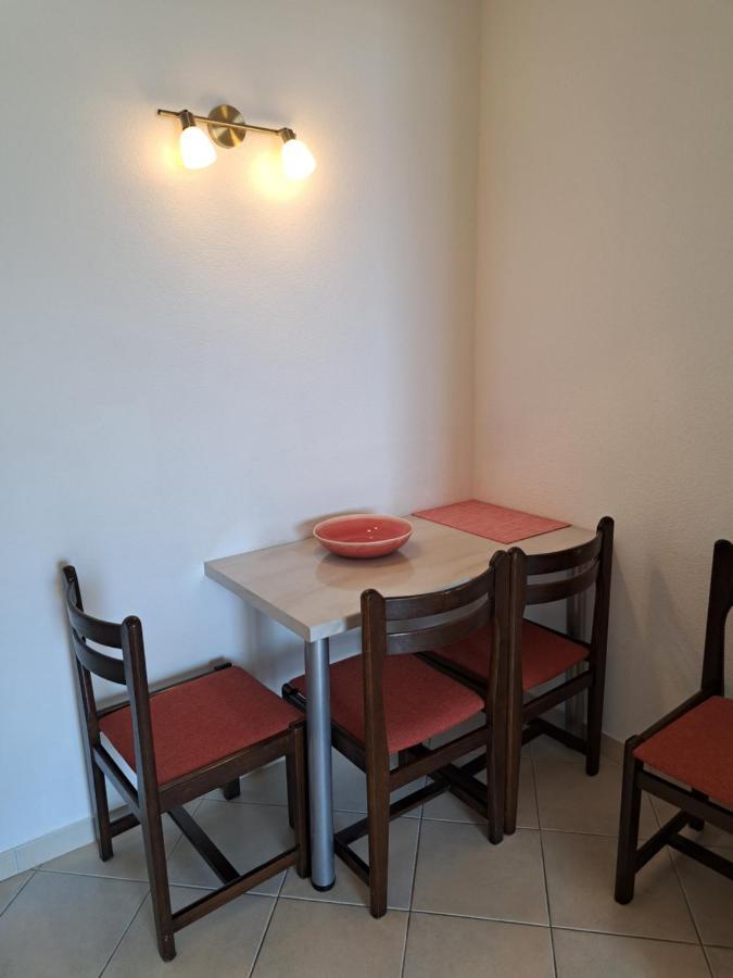 Apartments Marija Brela Bagian luar foto